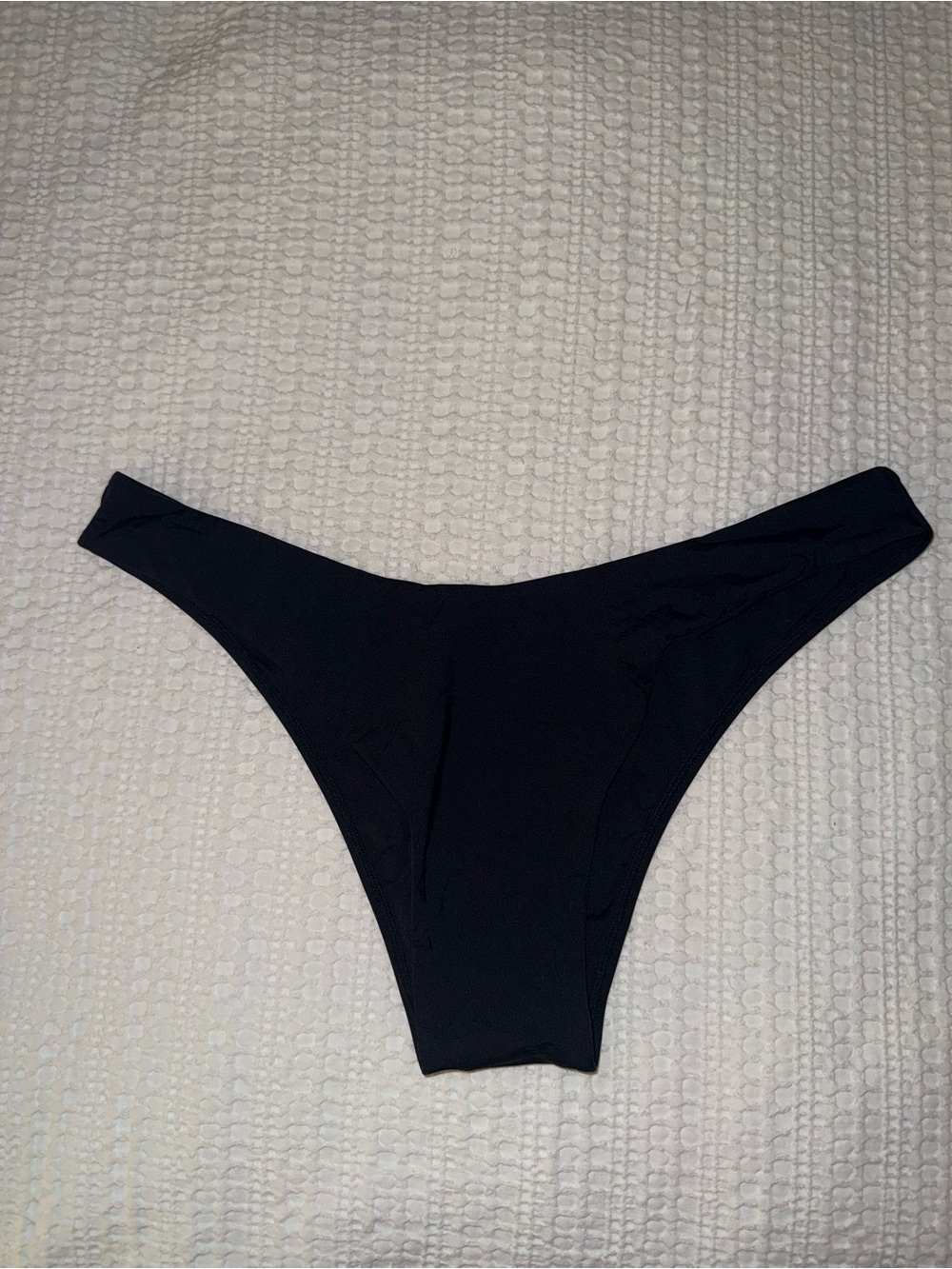 Monday Swimwear size VVV 14-16 bikini Byron bottom black
